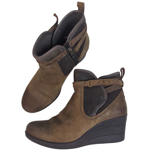 UGG Australia Emalie Stout Waterproof Wedge Ankle Boot Brown 7 - Picture 1 of 11